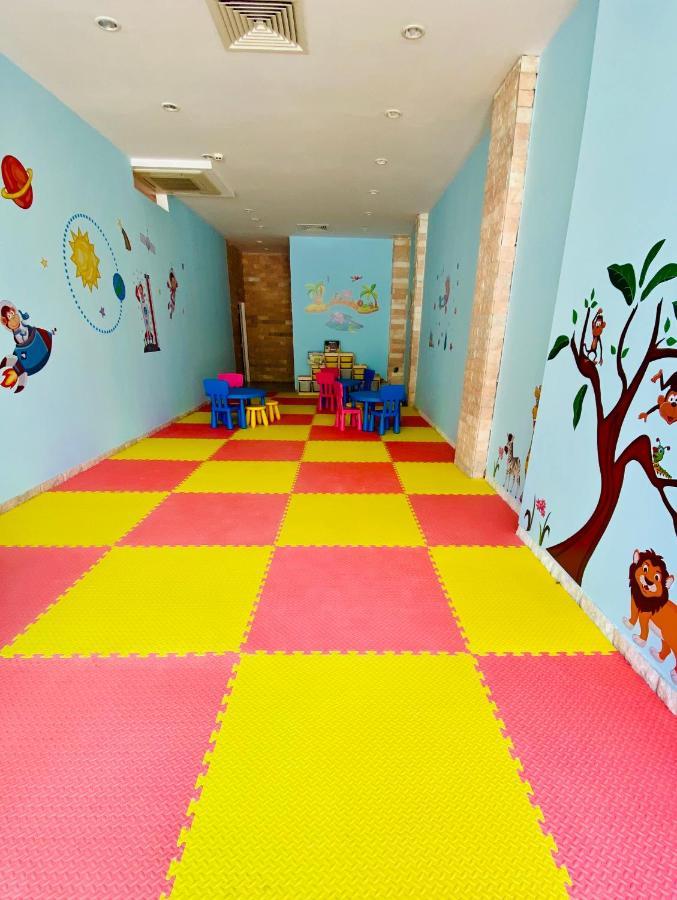 Planeta Hotel & Aquapark Free Beach Access Σάνι Μπιτς Εξωτερικό φωτογραφία A playroom at a nursery school