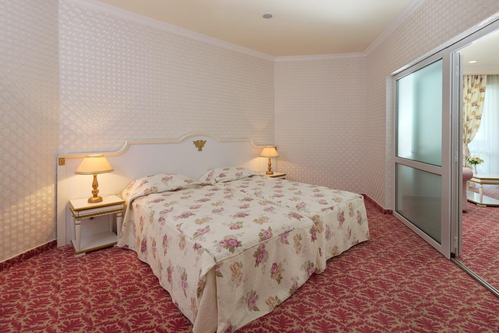 Planeta Hotel & Aquapark Free Beach Access Σάνι Μπιτς Εξωτερικό φωτογραφία A bedroom at the hotel