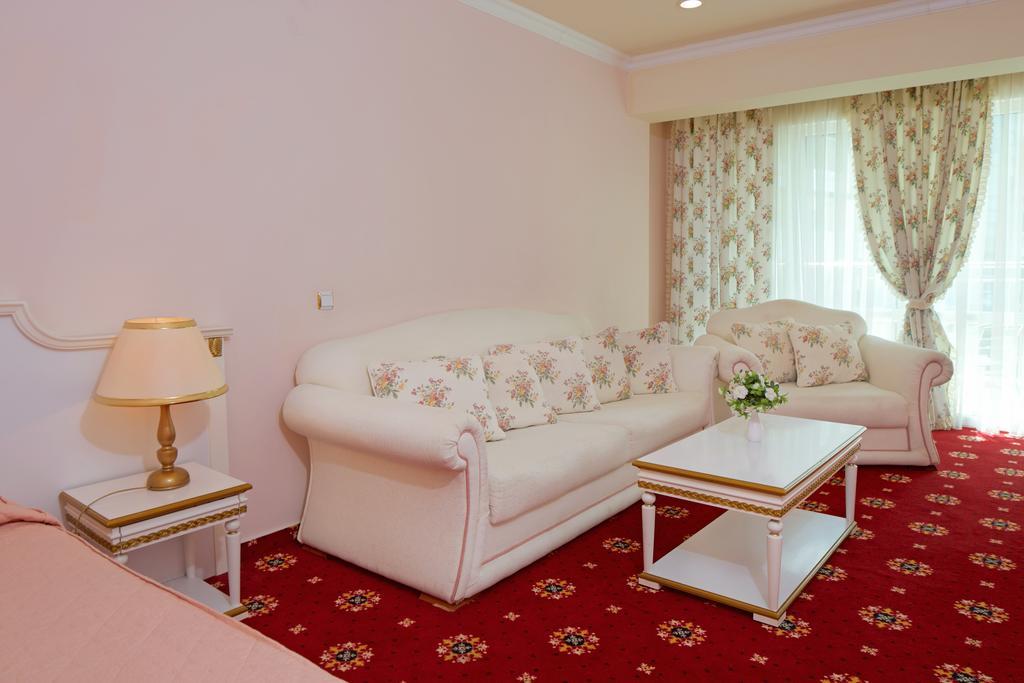 Planeta Hotel & Aquapark Free Beach Access Σάνι Μπιτς Εξωτερικό φωτογραφία A room at the hotel