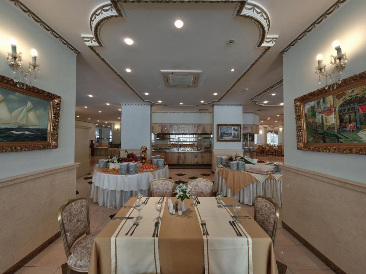 Planeta Hotel & Aquapark Free Beach Access Σάνι Μπιτς Εξωτερικό φωτογραφία The restaurant